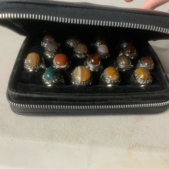 Sold - Picture 4 of 5